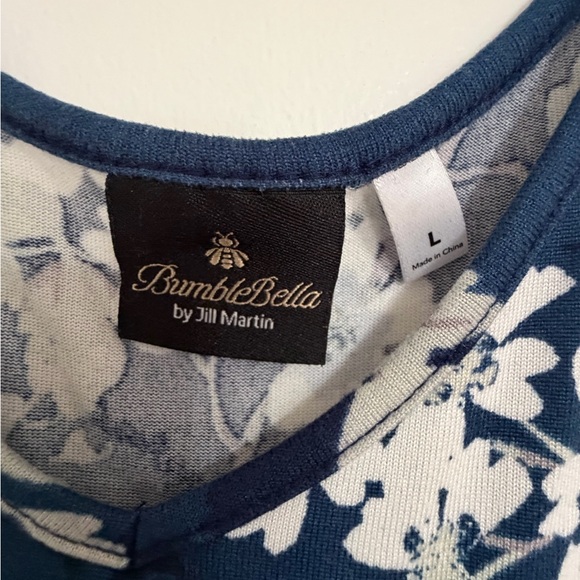 Floral Sleeveless Jumpsuit - Navy and White - Picture 3 of 3